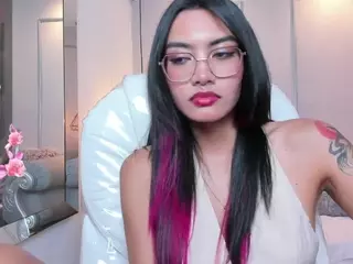 AzuraKindong's Live Sex Cam Show