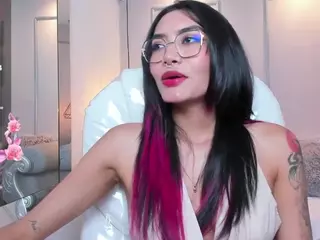 AzuraKindong's Live Sex Cam Show