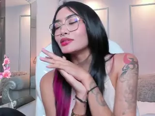 AzuraKindong's Live Sex Cam Show