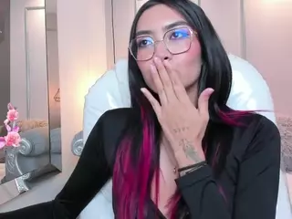 AzuraKindong's Live Sex Cam Show