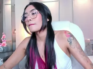 AzuraKindong's Live Sex Cam Show