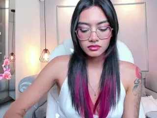 AzuraKindong's Live Sex Cam Show