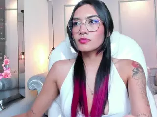 AzuraKindong's Live Sex Cam Show