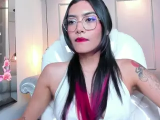 AzuraKindong's Live Sex Cam Show