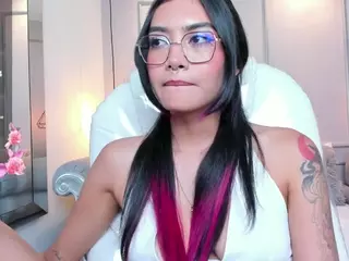 AzuraKindong's Live Sex Cam Show