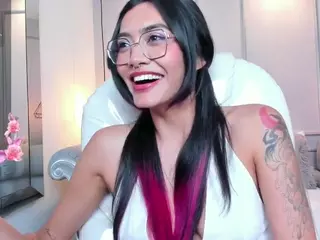 AzuraKindong's Live Sex Cam Show