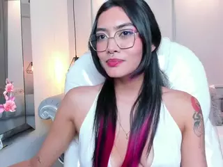 AzuraKindong's Live Sex Cam Show