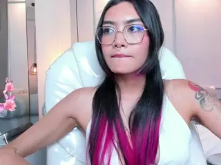 AzuraKindong's Live Sex Cam Show