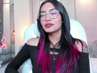AzuraKindong's Live Sex Cam Show