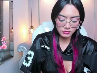 AzuraKindong's Live Sex Cam Show