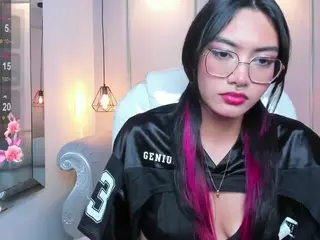 AzuraKindong's Live Sex Cam Show
