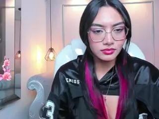 AzuraKindong's Live Sex Cam Show
