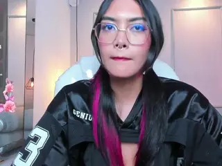 AzuraKindong's Live Sex Cam Show