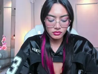 AzuraKindong's Live Sex Cam Show