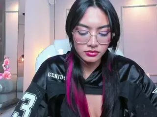 AzuraKindong's Live Sex Cam Show