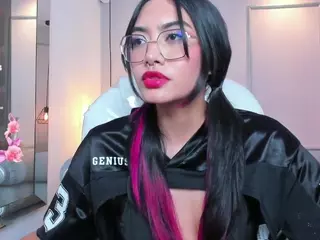 AzuraKindong's Live Sex Cam Show