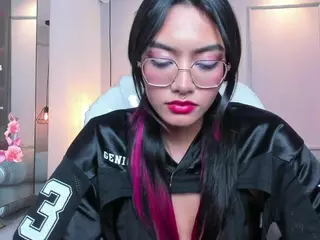 AzuraKindong's Live Sex Cam Show