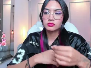 AzuraKindong's Live Sex Cam Show