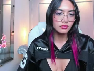AzuraKindong's Live Sex Cam Show
