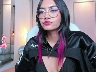 AzuraKindong's Live Sex Cam Show