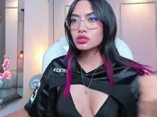 AzuraKindong's Live Sex Cam Show