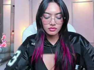 AzuraKindong's Live Sex Cam Show