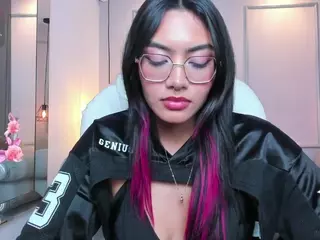 AzuraKindong's Live Sex Cam Show