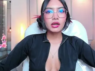 AzuraKindong's Live Sex Cam Show
