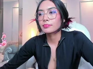 AzuraKindong's Live Sex Cam Show