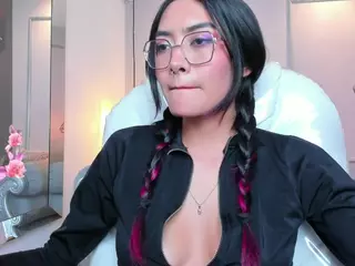 AzuraKindong's Live Sex Cam Show