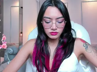 AzuraKindong's Live Sex Cam Show