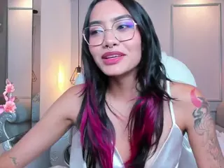 AzuraKindong's Live Sex Cam Show