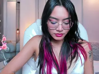 AzuraKindong's Live Sex Cam Show