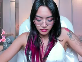 AzuraKindong's Live Sex Cam Show