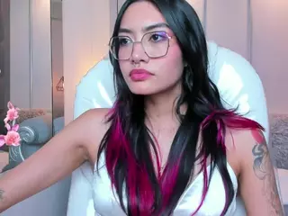 AzuraKindong's Live Sex Cam Show