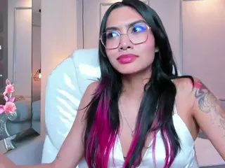 AzuraKindong's Live Sex Cam Show
