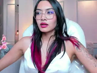AzuraKindong's Live Sex Cam Show