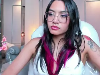 AzuraKindong's Live Sex Cam Show