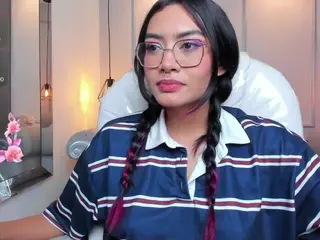 AzuraKindong's Live Sex Cam Show