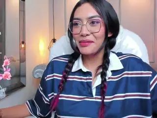 AzuraKindong's Live Sex Cam Show