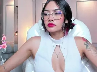 AzuraKindong's Live Sex Cam Show
