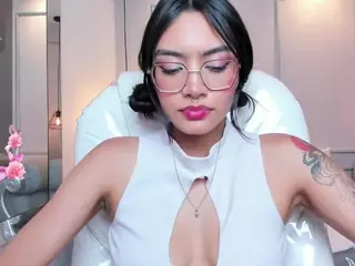 AzuraKindong's Live Sex Cam Show