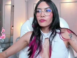 AzuraKindong's Live Sex Cam Show