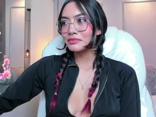 AzuraKindong's Live Sex Cam Show