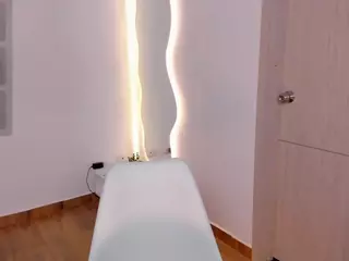 amandaconnerX's Live Sex Cam Show