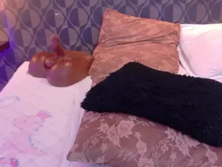 SharomRoss's Live Sex Cam Show