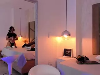 Martiinaa-Jones's Live Sex Cam Show