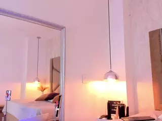 Martiinaa-Jones's Live Sex Cam Show