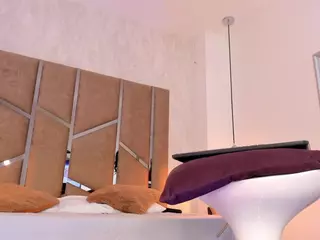 Martiinaa-Jones's Live Sex Cam Show
