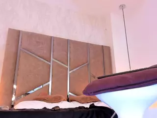 Martiinaa-Jones's Live Sex Cam Show